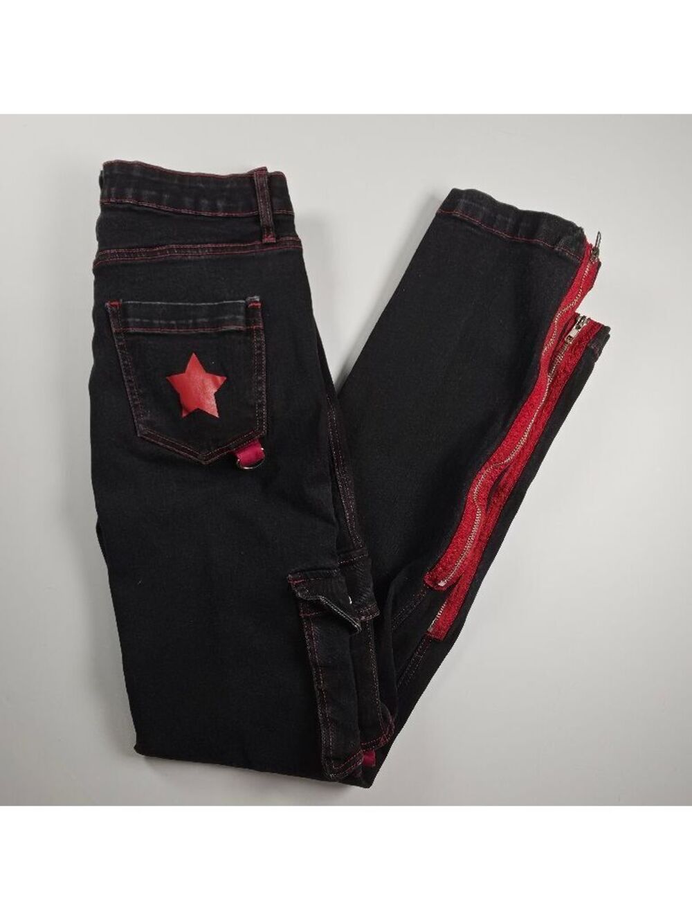 Hot Topic Goth Black Red Tripp Style Cargo Jeans Zip Off Star Flare Jeans 7 - Picture 3 of 10